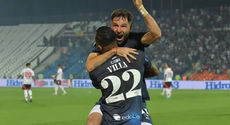 En el �ltimo encuentro disputado entre ambos equipos, Independiente Rivadavia venci� a River Plate por 2 a 1.
