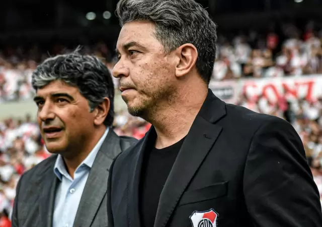 Marcelo Gallardo junto a su ayudante Mat�as Biscay