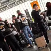 La Plata, zona de guerra: videos de la brutal batalla campal entre los 'Hell Angels' a plena luz del d�a