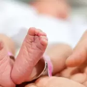 La ca�da de la natalidad en Argentina potencia la amenaza de la "pir�mide invertida"