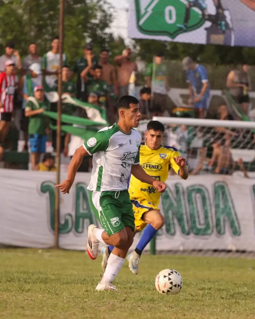 Ferro de Alvear venci� al Azuloro