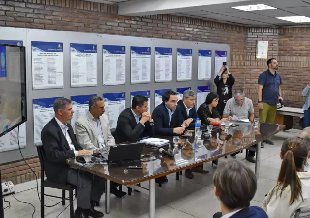 El ministro Rodolfo Montero present� el Presupuesto en Salud 2026: m�s infraestructura y foco en salud mental.