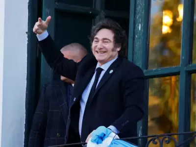 Milei sostiene un fuerte diferencial positivo de imagen en C�rdoba y enfrenta el desaf�o del "voto compartido" con Schiaretti.
