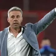 Atl�tico Tucum�n despidi� a Lucas Pusineri, en medio de un ambiente caldeado