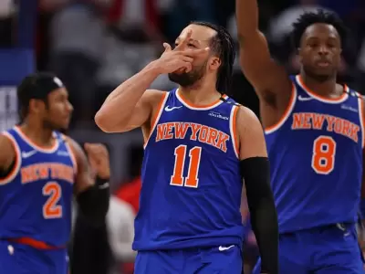 Los Knicks enfrentan a los Pistons.