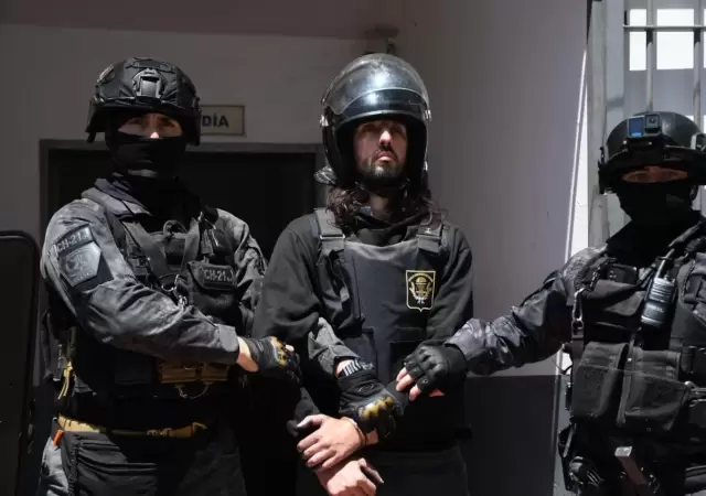 Pablo Laurta, luego de que se le hiciera la revisi�n m�dica.