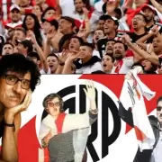 River Plate homenaje� a Charly Garc�a con un gui�o musical y futbol�stico