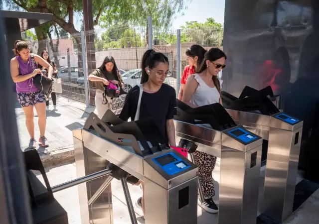 Controles en el Metrotranvia