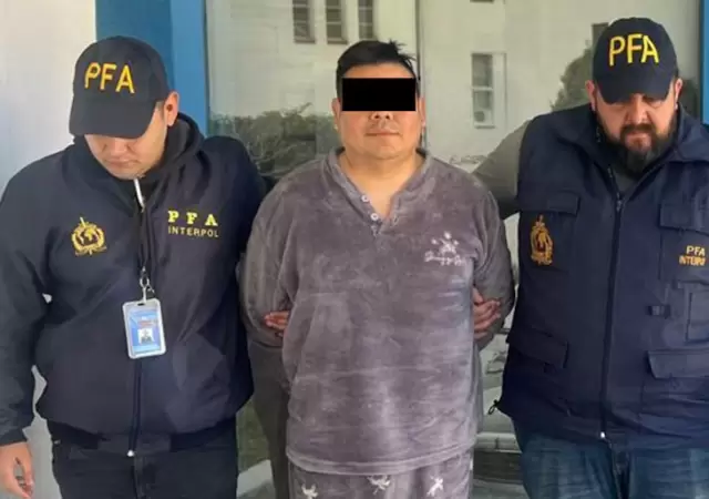 El llamado "Se�or J" cuando fue arrestado por la PFA. Foto: gentileza