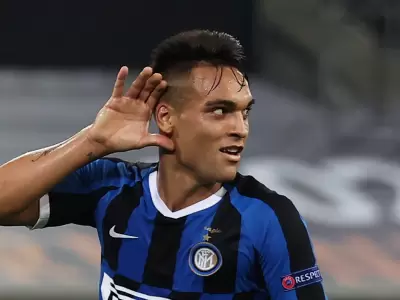 Lautaro Mart�nez sin pelos en la legua