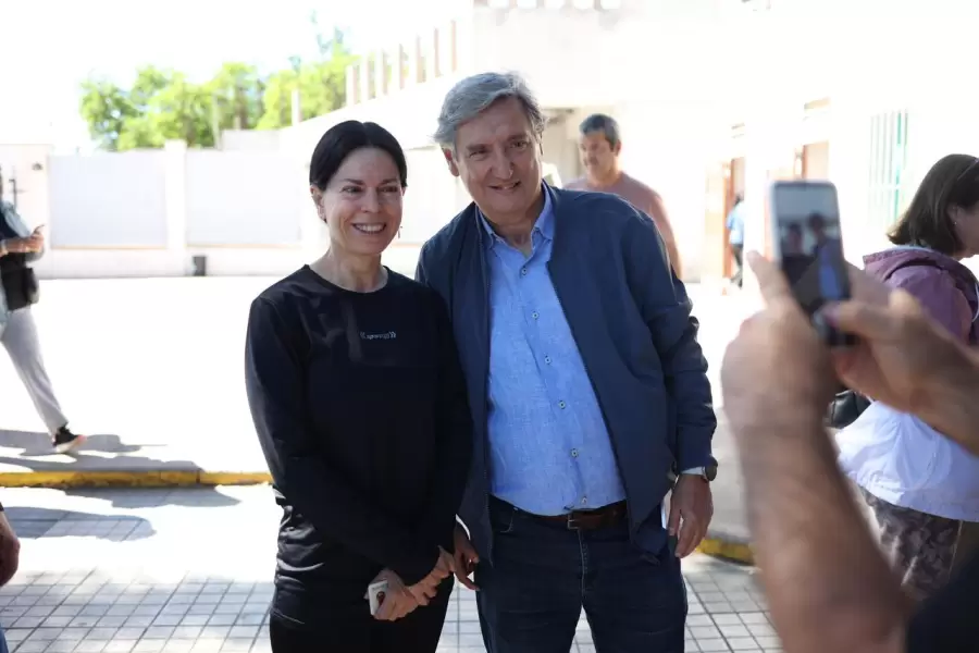 Emir F�lix vot� en San Rafael.