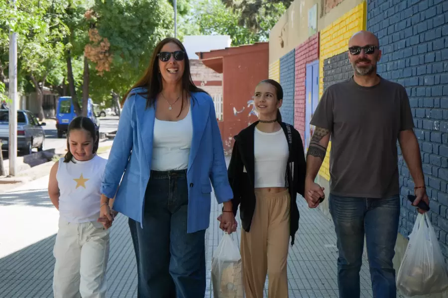 Marisa Uceda vot� y pidi� poner un l�mite a Milei en estas elecciones.