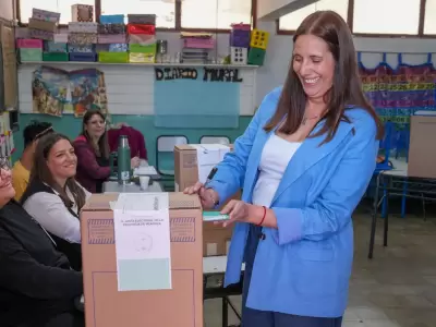 Marisa Uceda vot� y pidi� poner un l�mite a Milei en estas elecciones.