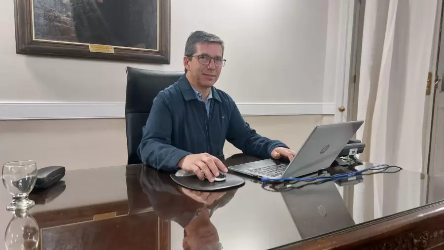 Titular de la C�mara de Diputados y presidente del Comit� Provincial de la UCR, Andr�s Lombardi.