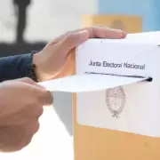 An�bal Ur�os, analista pol�tico: "La ciudadan�a impuso un fin de ciclo a la pol�tica del pasado"