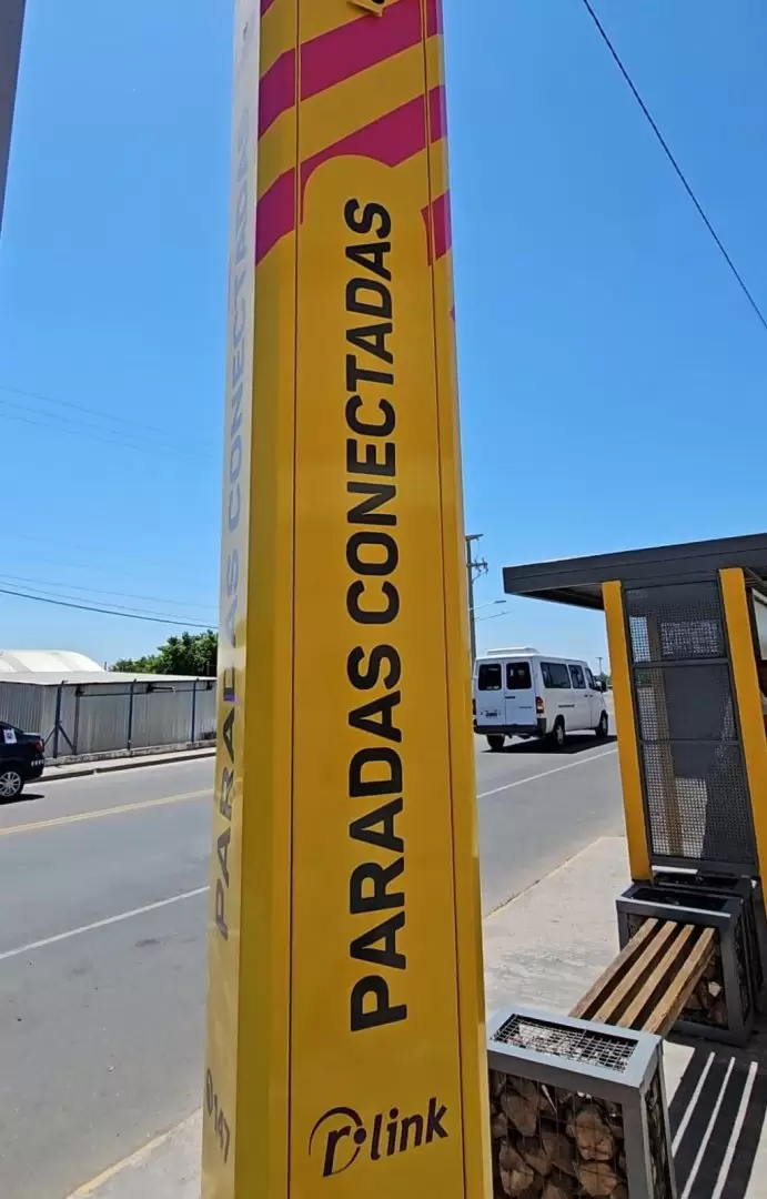 Luján de Cuyo inauguró las paradas conectadas para más seguridad de los vecinos/ Fuente: Prensa Luján de Cuyo