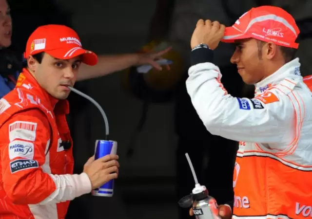 Felipe Massa reclama la corona que perdi� con Lewis Hamilton en 2008.