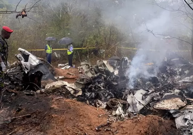 El horror: una avioneta cay diez minutos despus de despegar hacia el safari soado