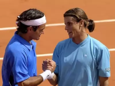 Roger Federer y Diego Hartfield.
