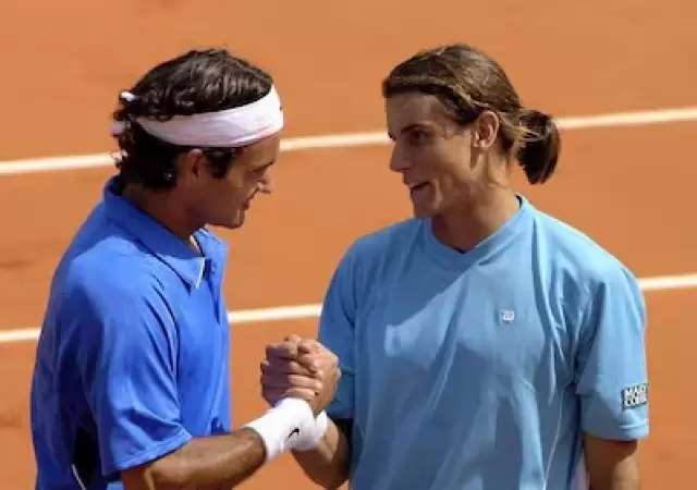 Roger Federer y Diego Hartfield.