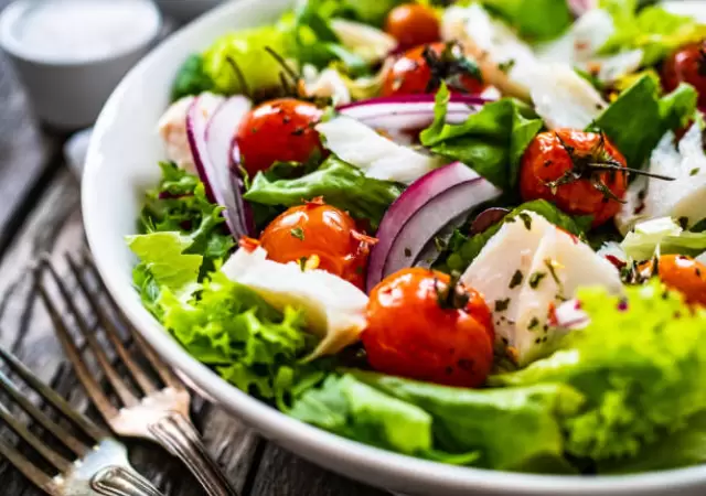 Priorizar las hojas verdes y una alimentaci�n consciente es clave para asegurar los nutrientes que nuestro cuerpo necesita.