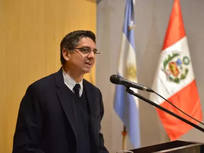 C�nsul Albeto Hart