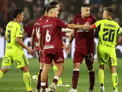 Duro duelo entre Lan�s y la U.