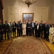 El motivo por el que los gobernadores dialogan con Milei y Kicillof "no tiene lugar"
