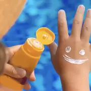 ¿Factor 4 o 30? La advertencia clave sobre el protector que nadie te dice