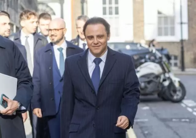 Felipe Massa llega a comparecer ante la justicia.