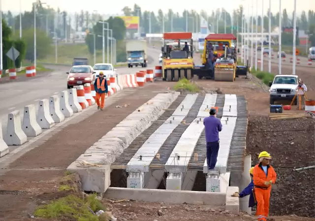 Continuaci�n de la obra nacional