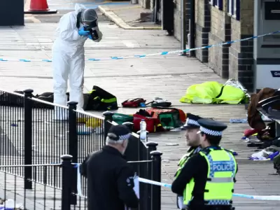El ataque con cuchillos dej� un saldo de once heridos en el tren que iba hacia Londres.