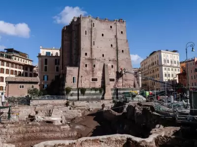 Derrumbe en Roma: Un trabajador grave tras el colapso de la Torre dei Conti en el centro hist�rico.