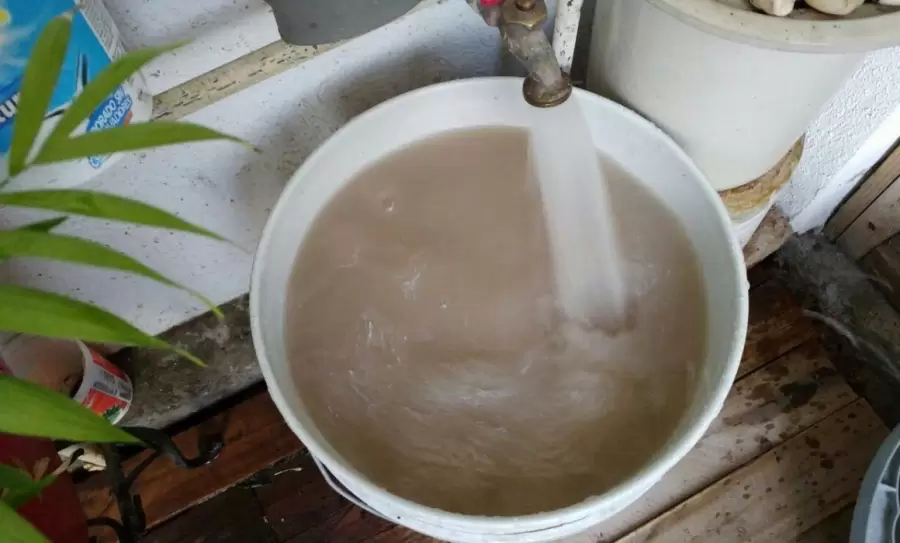Agua sucia