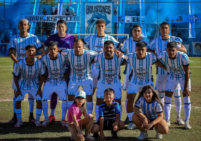 Atl�tico Argentino gole� a Arenas Raffo 3 a 0