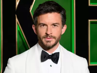 Bailey es el primer hombre abiertamente gay en ser reconocido con este t�tulo por la revista People.