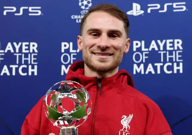 Alexis McAllister recibi� el premio al jugador m�s destacado en Liverpool y Real Madrid