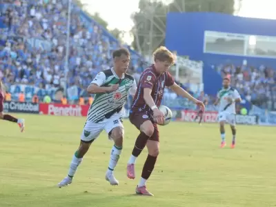 El Tomba no pudo ante el Santo sanjuanino, y ahora est complicado.