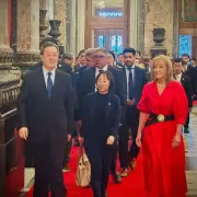 Ding Xuexiang urge a China y Uruguay a consolidar lazos bilaterales y potenciar la inversi�n