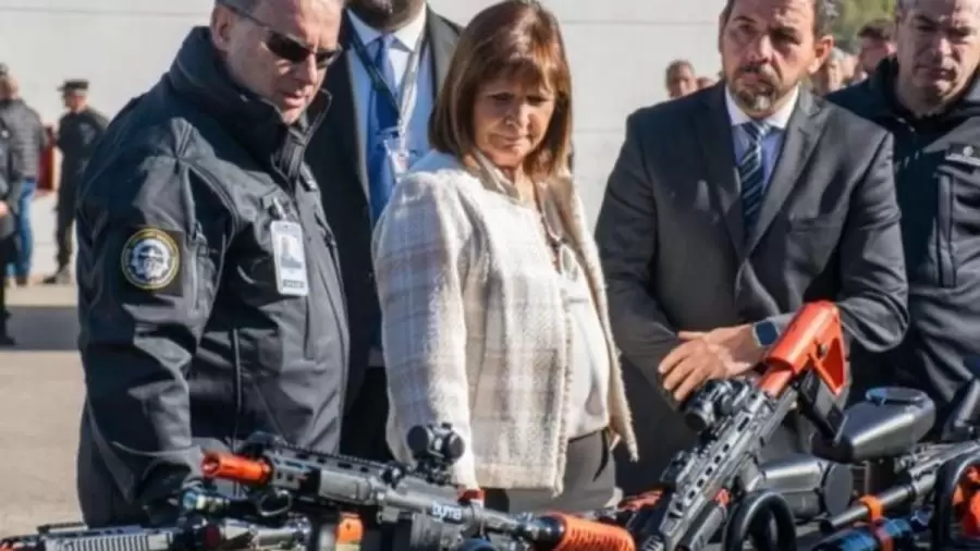 "Hay tiro deportivo con fusiles, al igual que con escopetas y pistolas" (F. Calabr�).
