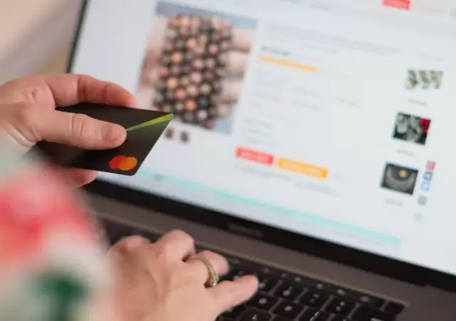 La adopci�n tecnol�gica de los mayores de 65 redefine el perfil del comprador online en Argentina.