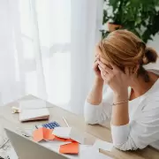 �Te dejaron una casa, pero tambi�n deudas? La clave legal que define si te quedas con todo o no