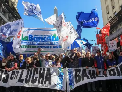 La suma se liquidar� junto con los haberes de octubre y elevar� el salario inicial conformado por encima de los $3.600.000.