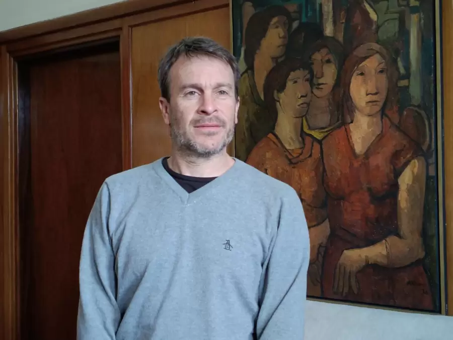 El diputado Nieri (UCR) puso fecha de cierre para las reformas laboral e impositiva.