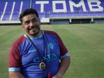 Omar Asad meter� mano en el equipo.