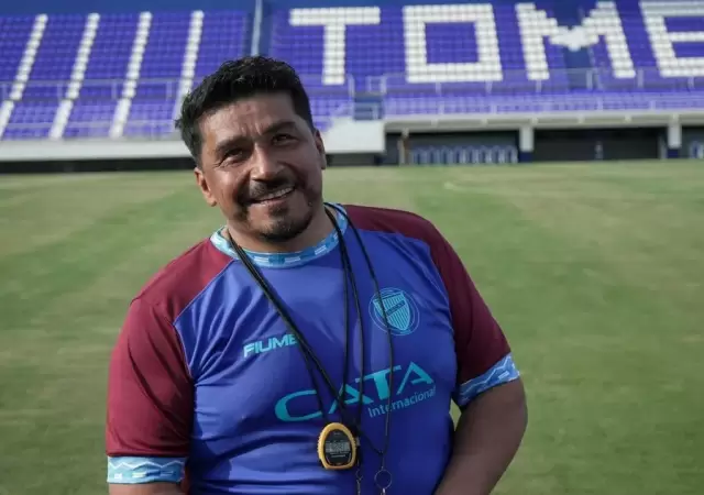 Omar Asad meter� mano en el equipo.