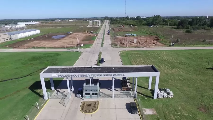 Mendoza est� al frente la instalaci�n de parques industriales