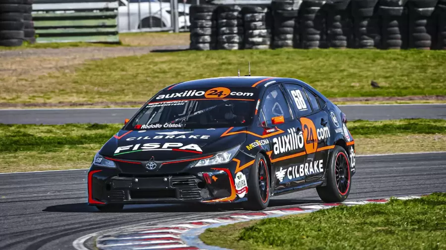 El mendocino Juli�n Santero se consagr� campe�n de la Clase 3 del TN una fecha antes de la finalizaci�n del campeonato/ Fuente: Redes