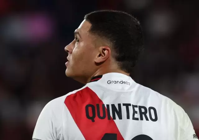 Juanfer Quintero se cruz� con un periodista.