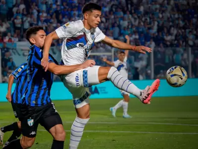 Godoy Cruz enfrenta a Atl�tico Tucum�n.